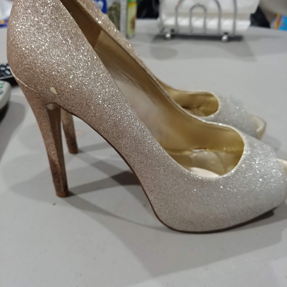 A.N.A. Gold/Glitter Pumps, Size 7M, No Box - Picture 1 of 5